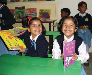 Girls w books